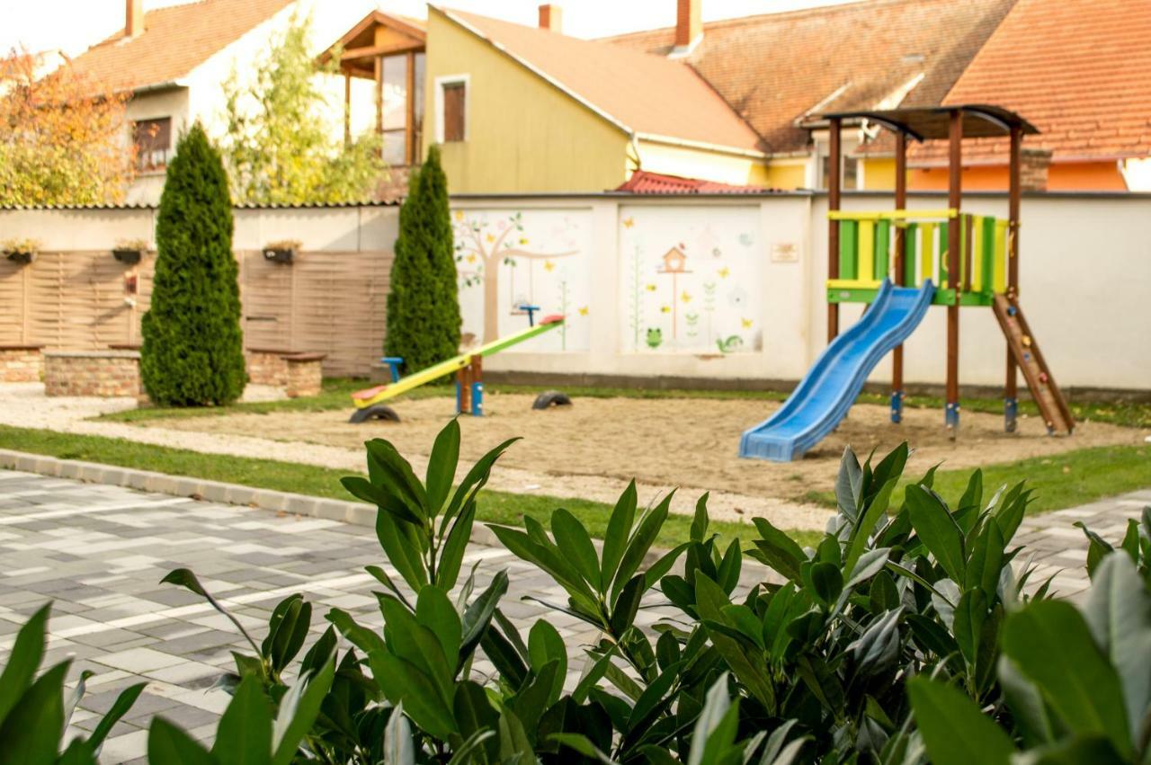 Apartament Platina Apartman Sárvár Zewnętrze zdjęcie